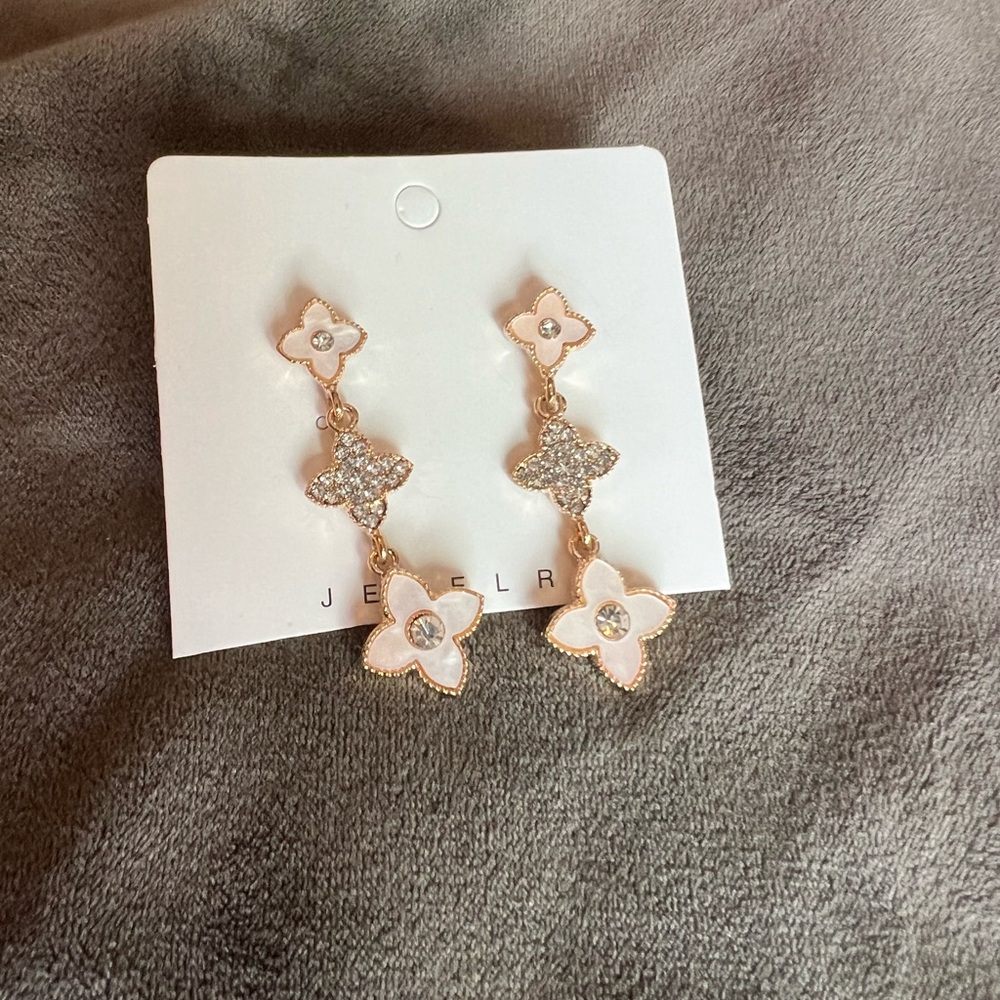 Elegant Floral Drop Earrings